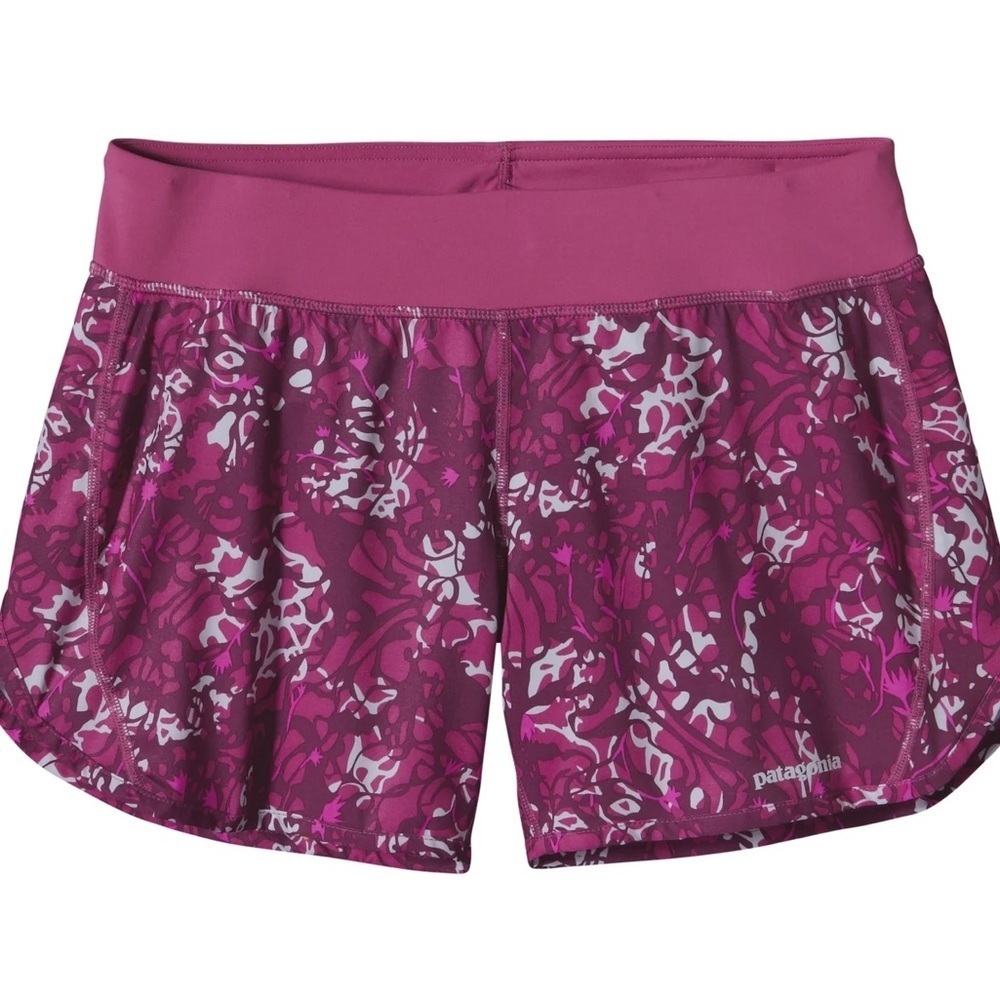 EXCELLENT CONDITION WOMEN’S LARGE PATAGONIA NINE TRAILS LINED RUN/SWIM 5” SHORT